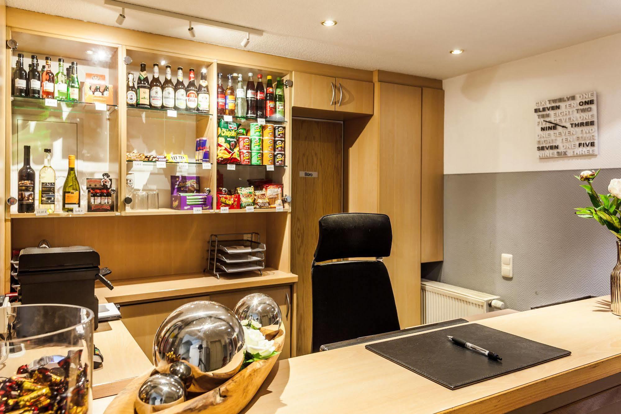 Residenz Hotel Eurostar デュッセルドルフ エクステリア 写真