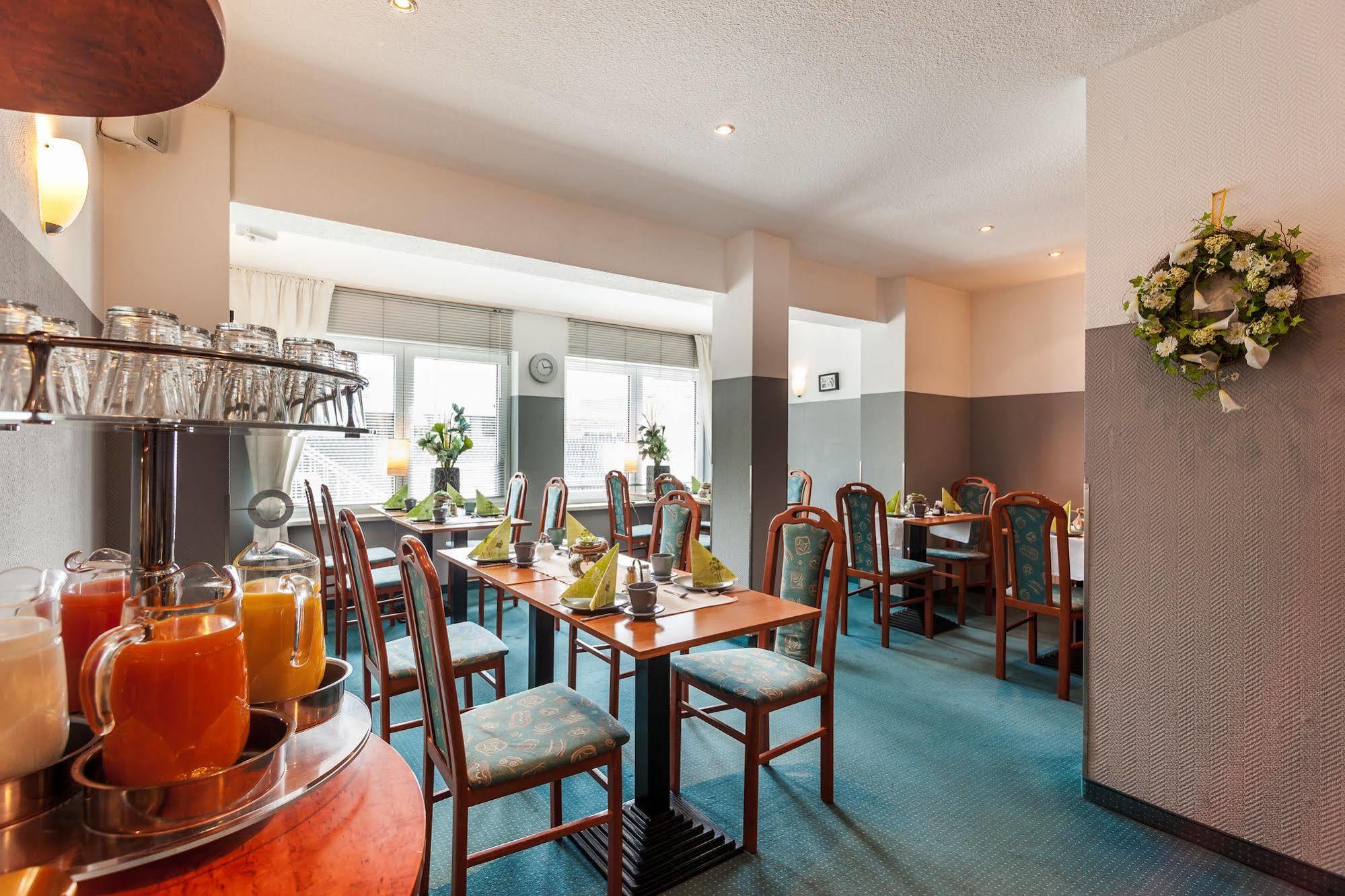 Residenz Hotel Eurostar デュッセルドルフ エクステリア 写真